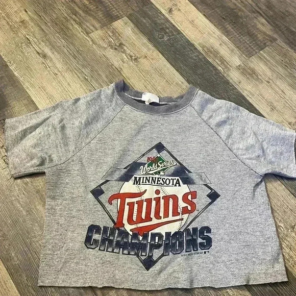 Twins 1987 World Series crop top - Picture 1 of 2